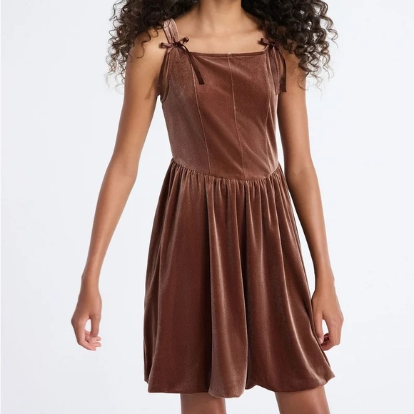 weekend academy Other - Weekend Academy Girls Brown Velour Bow Straps Mini Dress